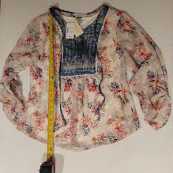 NWT Christopher & Banks curved hem flowy boho chic top w/ inner shell - Small - Picture 5 of 7